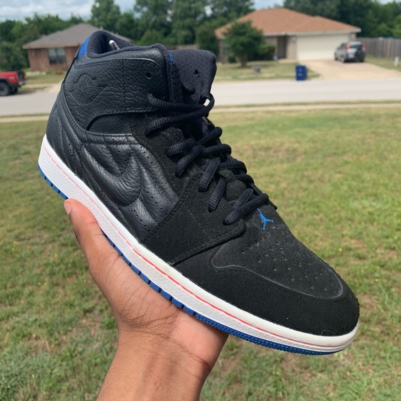 Air Jordan 1 Retro ‘99 “Blue Infrared” - Picture 1 of 7